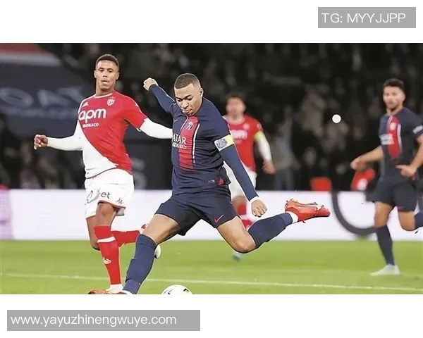 足球球星亲授实用技巧全面提升控球射门与比赛意识